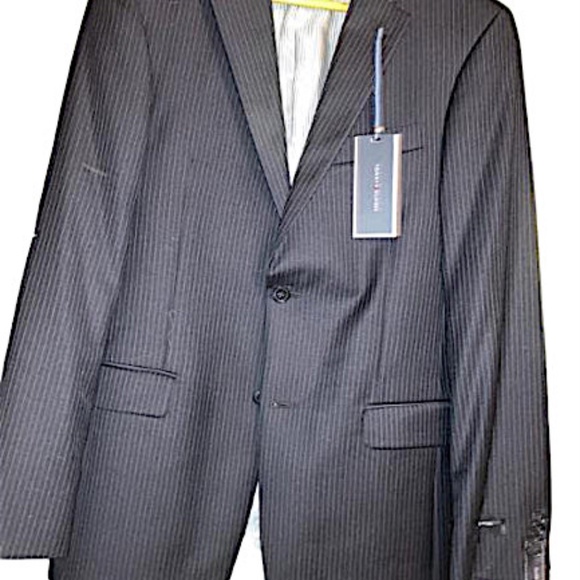 Navy Pinstripe 90% off New with Tags Tommy Hilfiger 2-Button - Picture 3 of 8